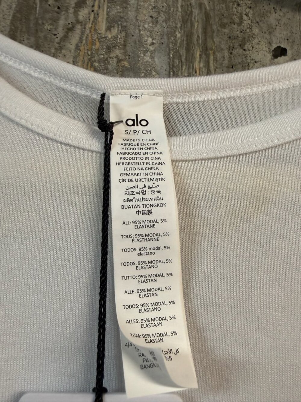 ALO YOGA Women's Cover Long Sleeve Top Size S In White - Picture 6 of 8